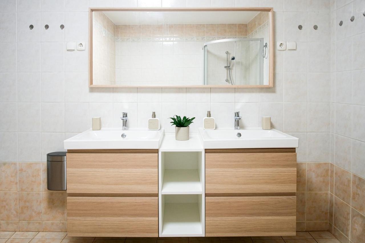 Apartman M16 Spacious And Bright Ljubljana